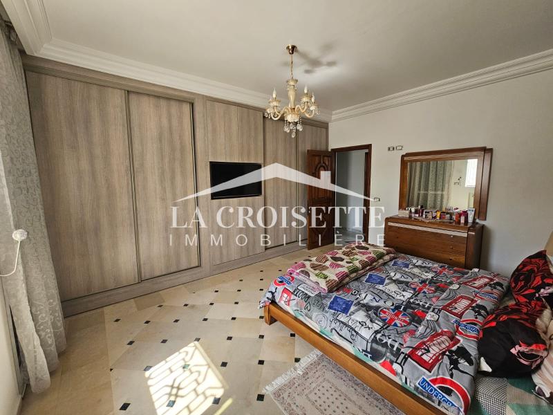 Étage de villa meublé S+3 avec terrasse à La Soukra